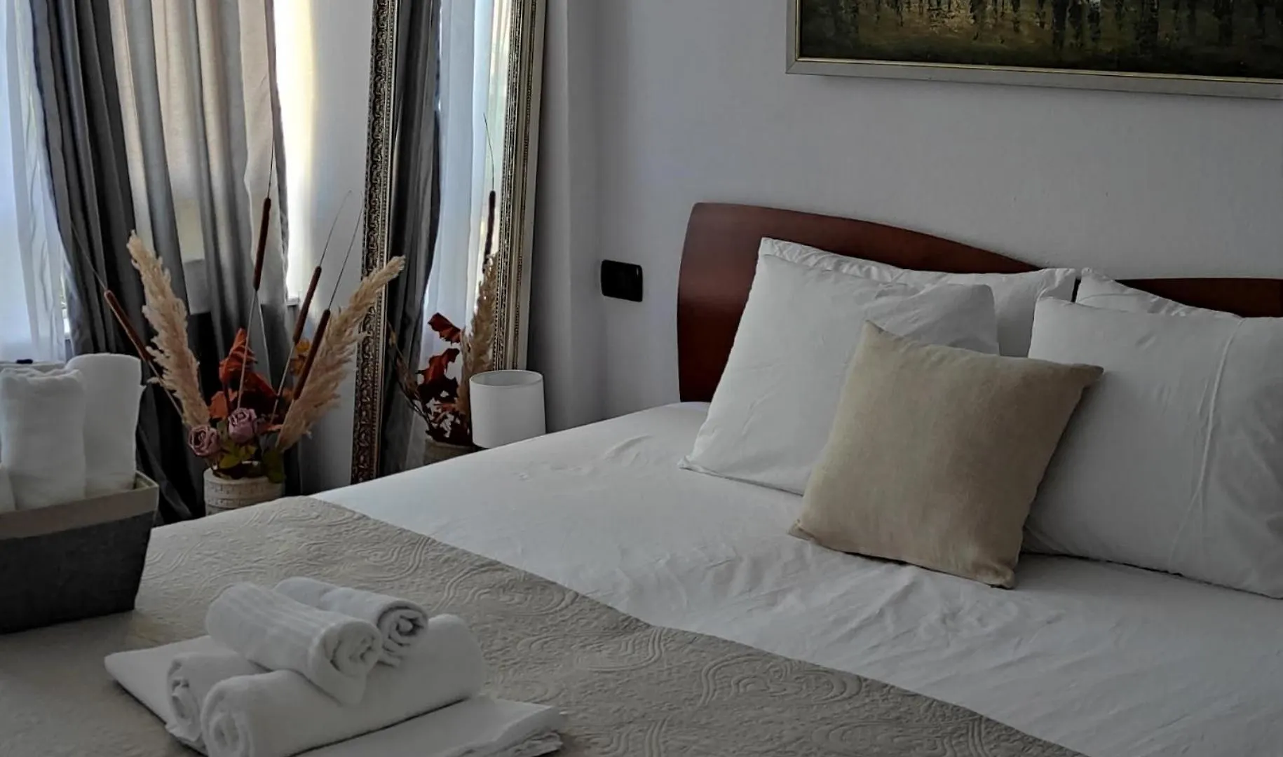 Tirana Center Rustic Retreat Apartment